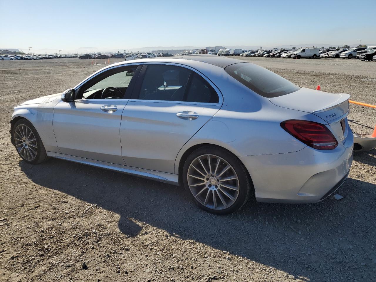 VIN 55SWF4JB3FU089006 2015 MERCEDES-BENZ C-CLASS no.2