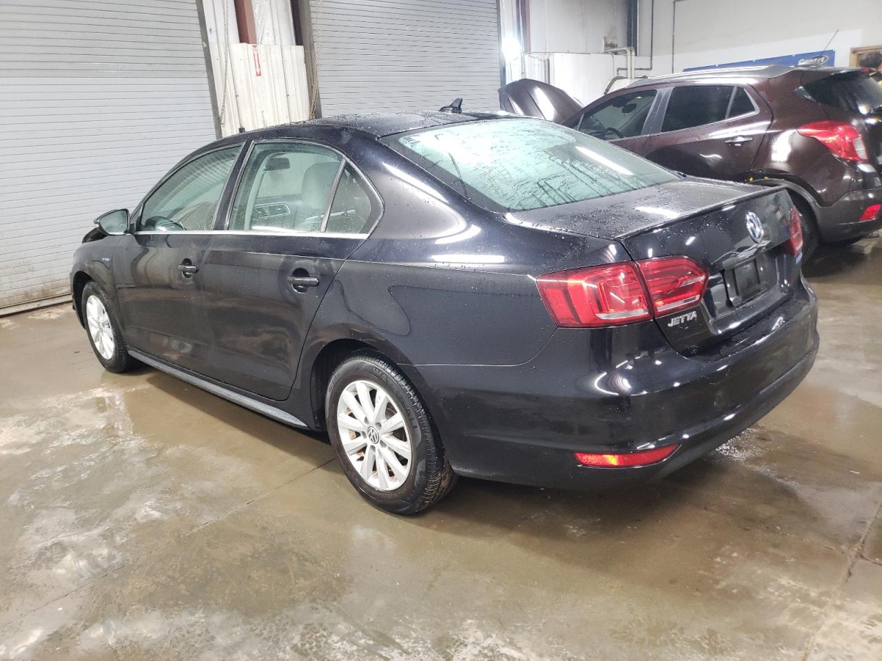 2014 Volkswagen Jetta - Image 2