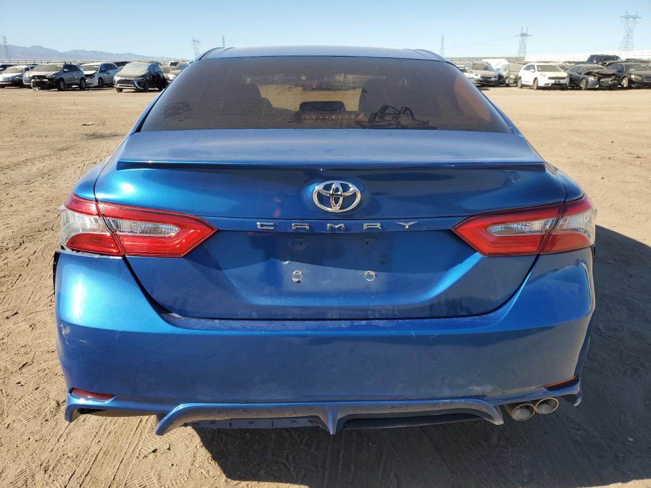 VIN 4T1B11HK0JU032812 2018 TOYOTA CAMRY no.6