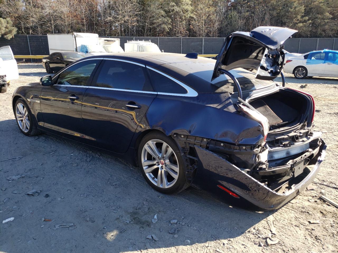 2016 Jaguar XJ - Image 2