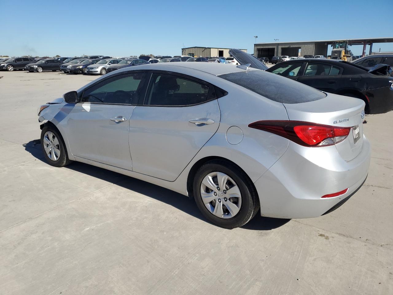 2016 Hyundai Elantra - Image 2
