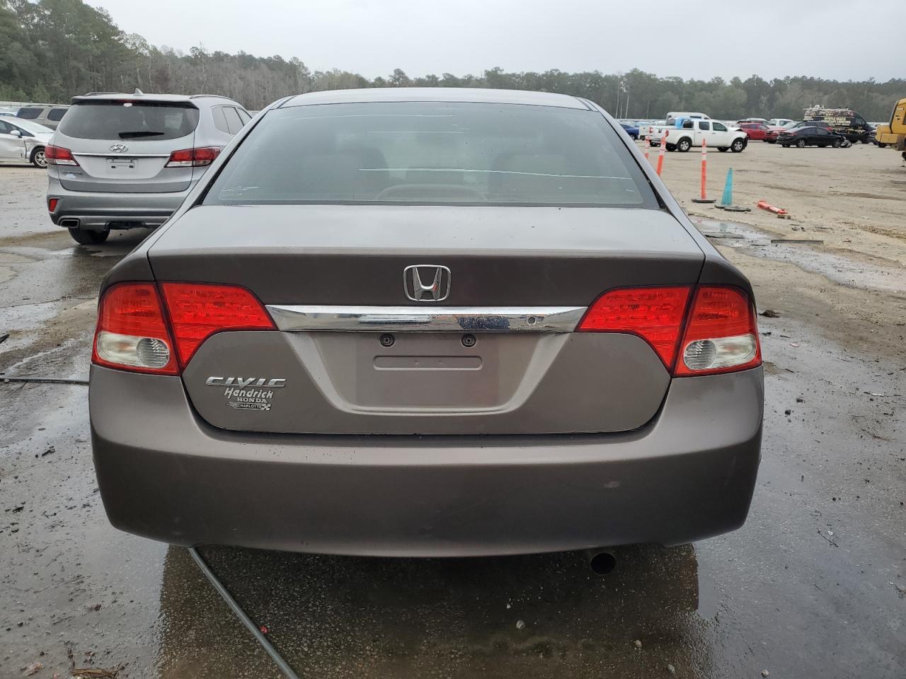 2010 Honda Civic - Image 6