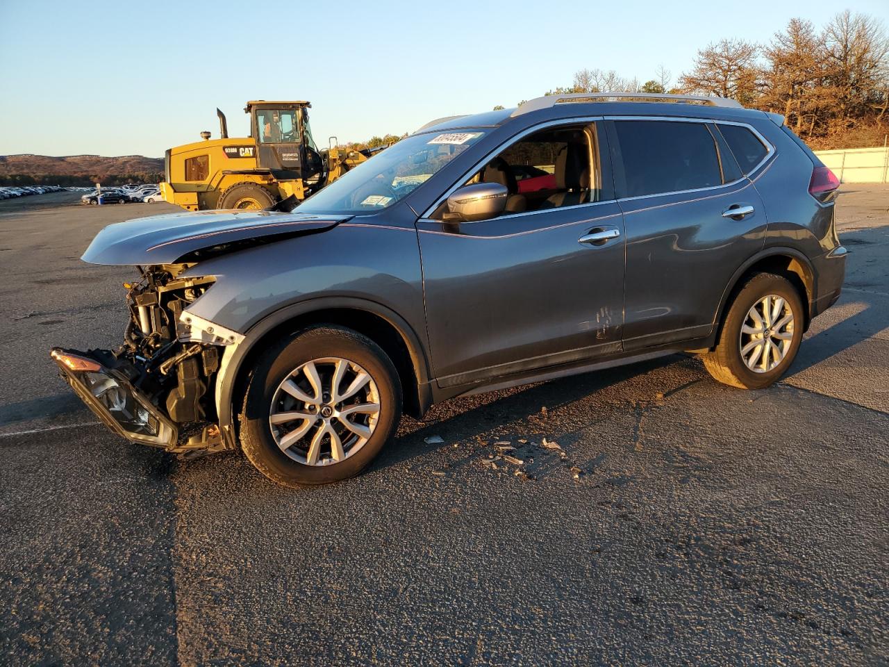 2020 Nissan Rogue - Image 1