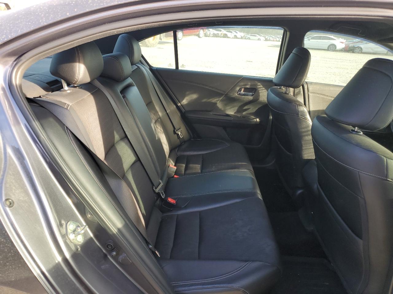 2017 Honda Accord - Image 10