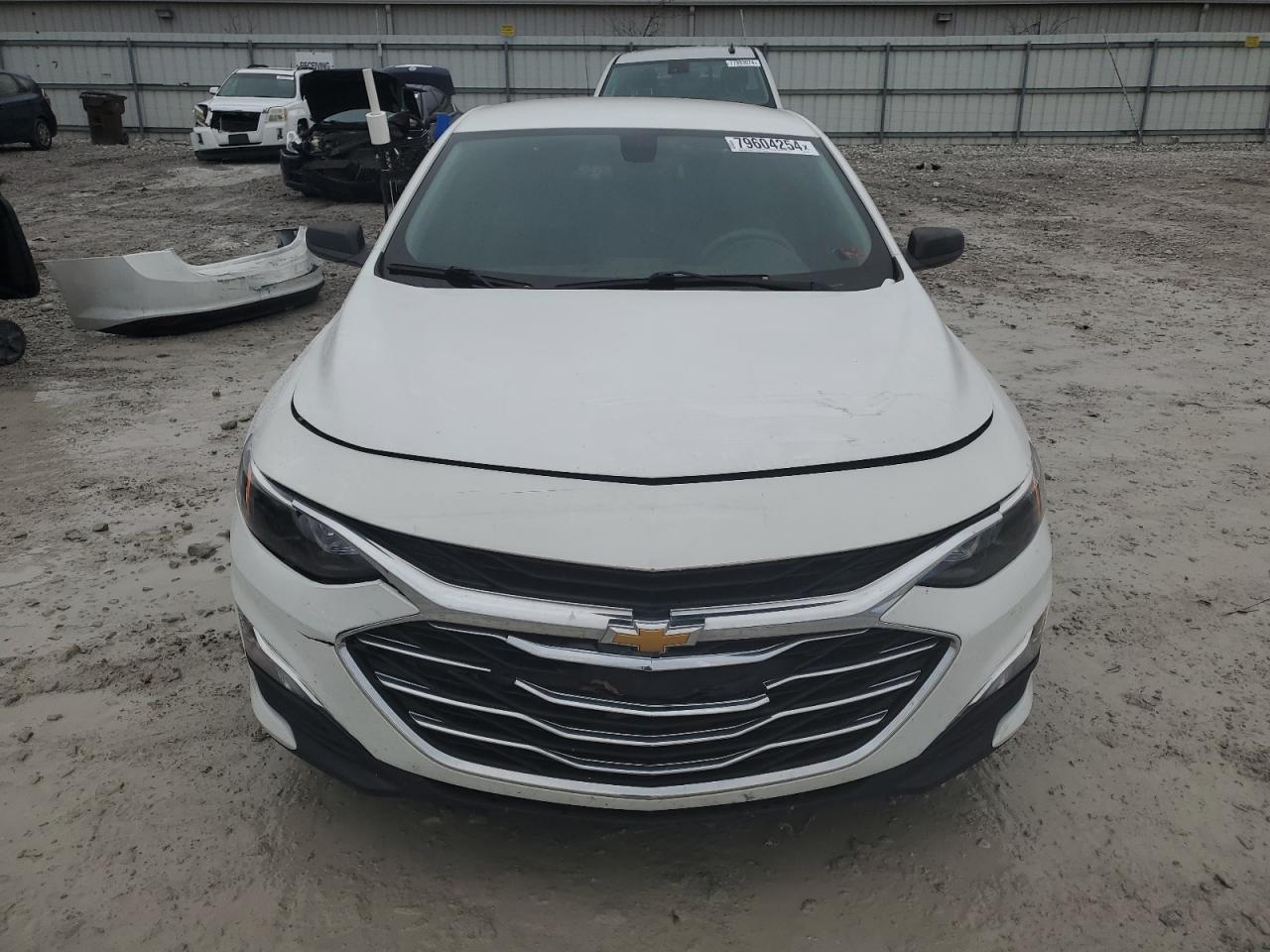 2021 Chevrolet Malibu - Image 5