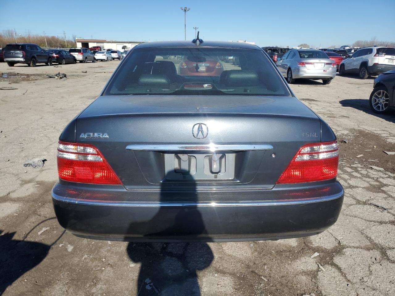 2004 Acura RL - Image 6