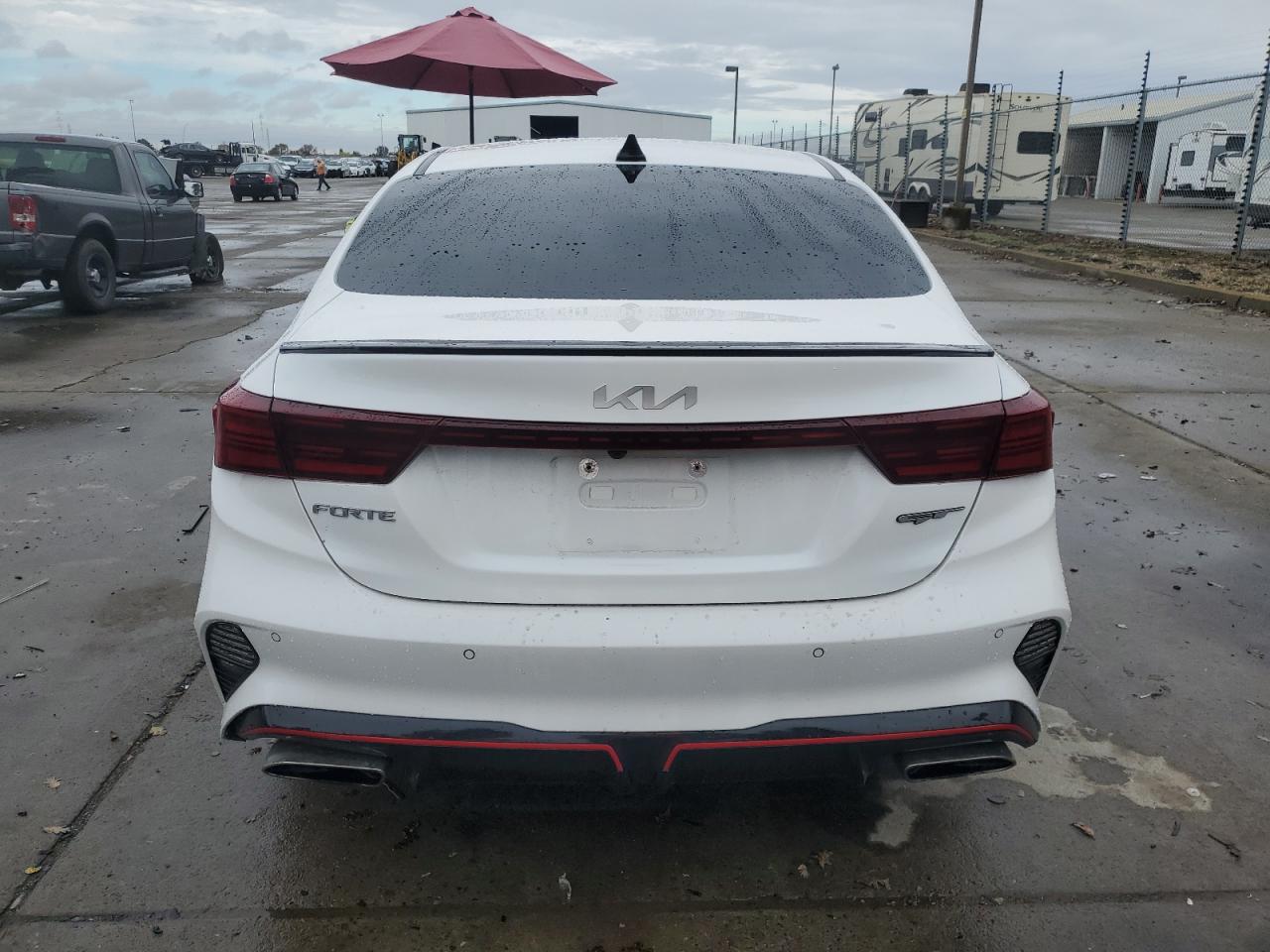 2022 Kia Forte - Image 6