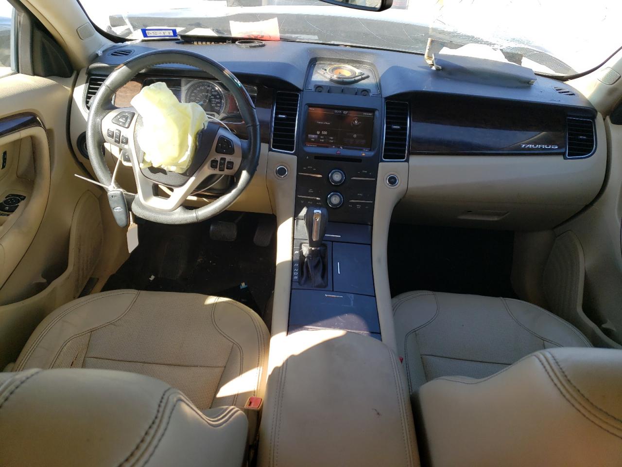 2014 Ford Taurus - Image 8