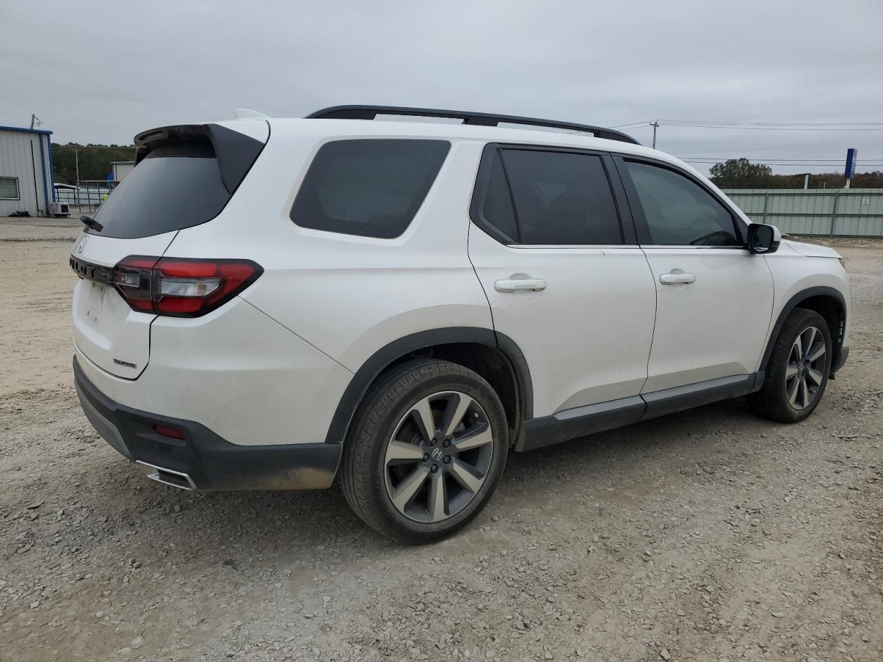 2024 Honda Pilot - Image 3