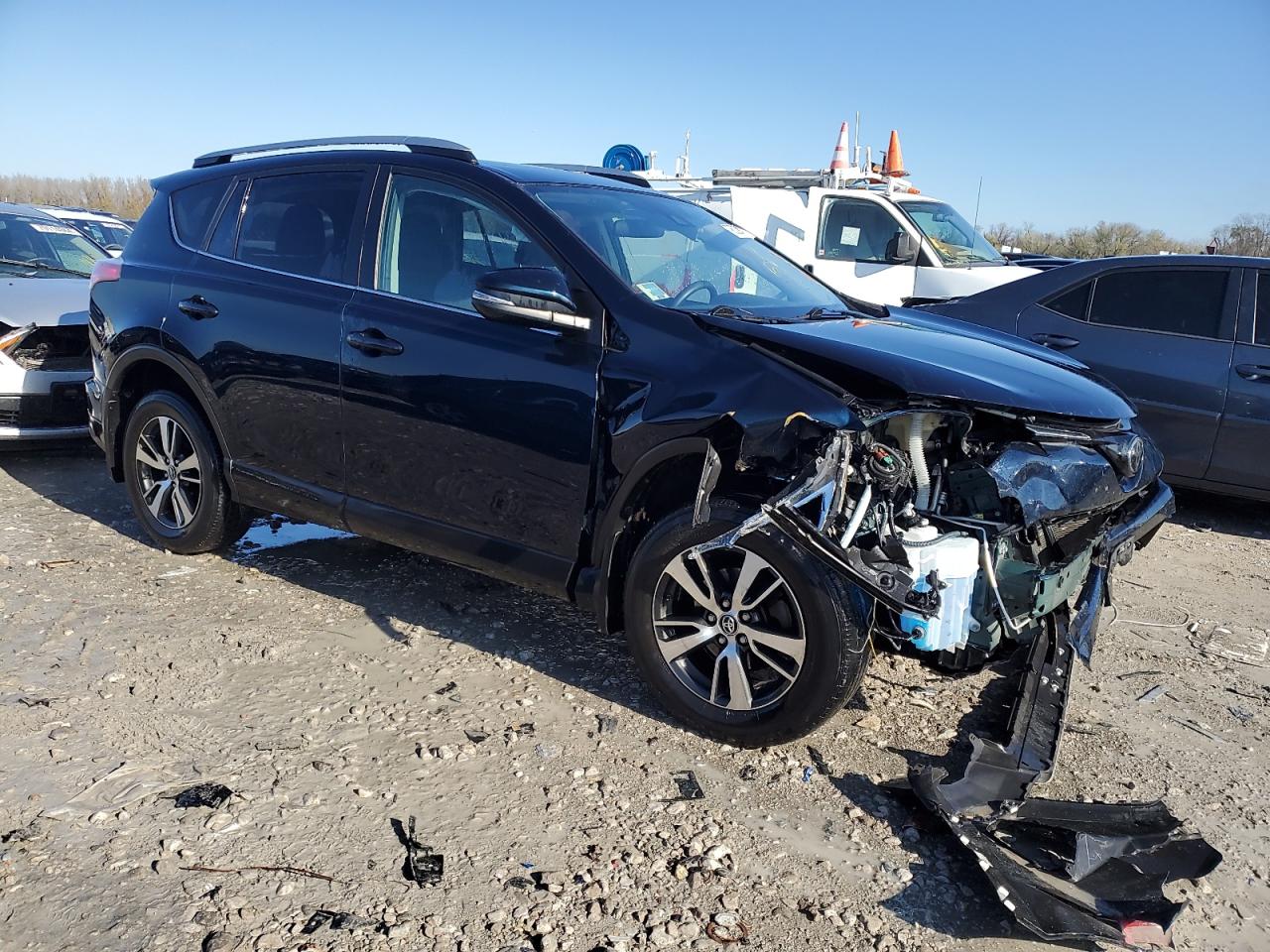 2017 Toyota RAV 4 - Image 4