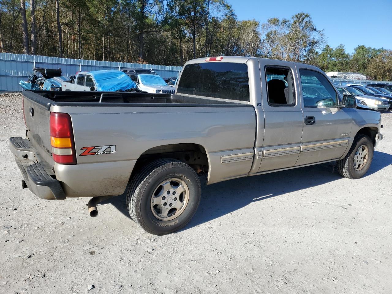 2002 Chevrolet Silverado - Image 3