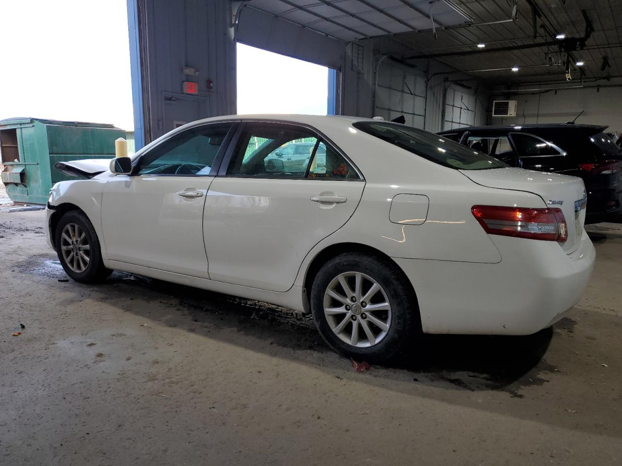 2011 Toyota Camry - Image 2
