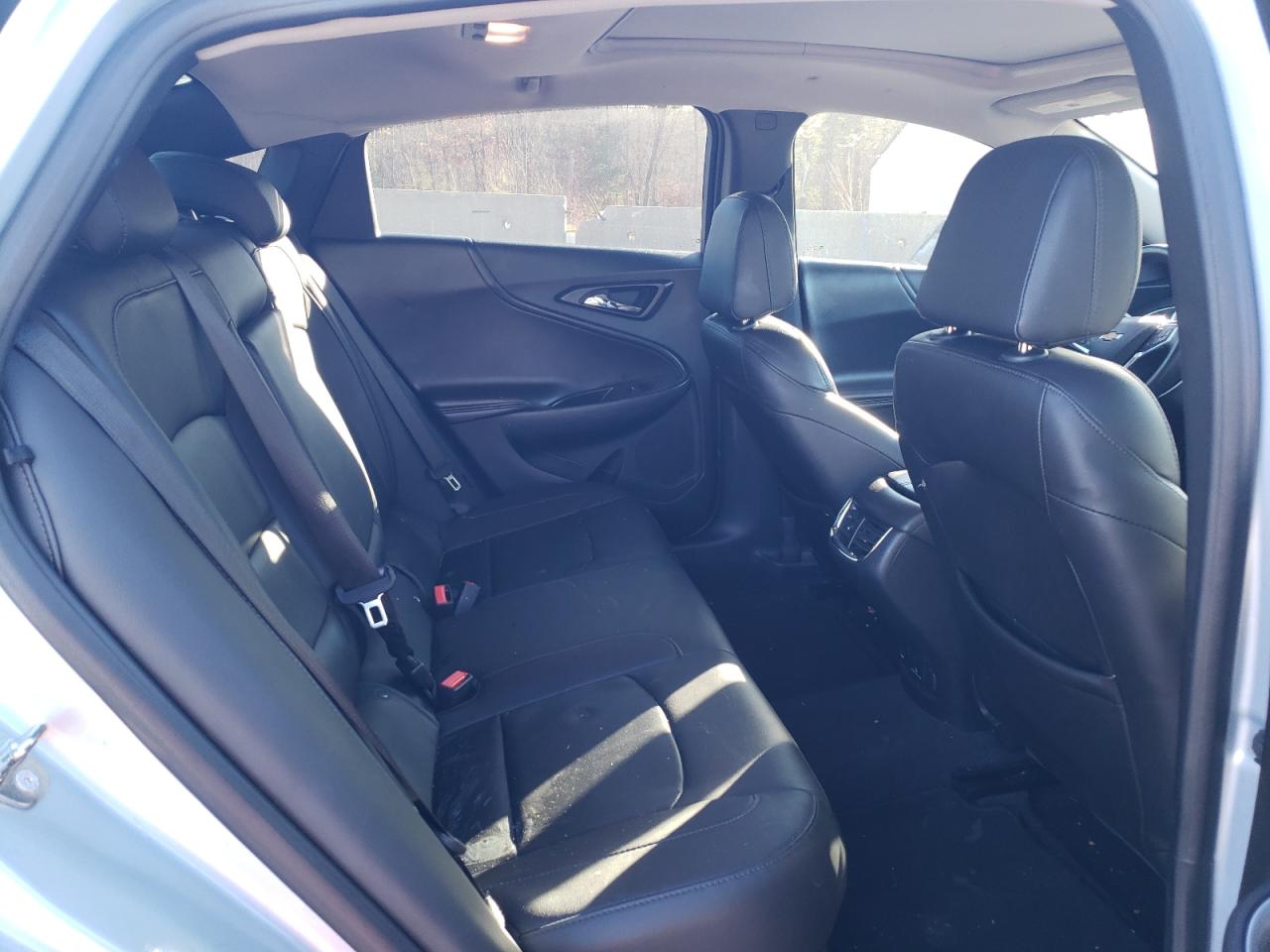2017 Chevrolet Malibu - Image 10