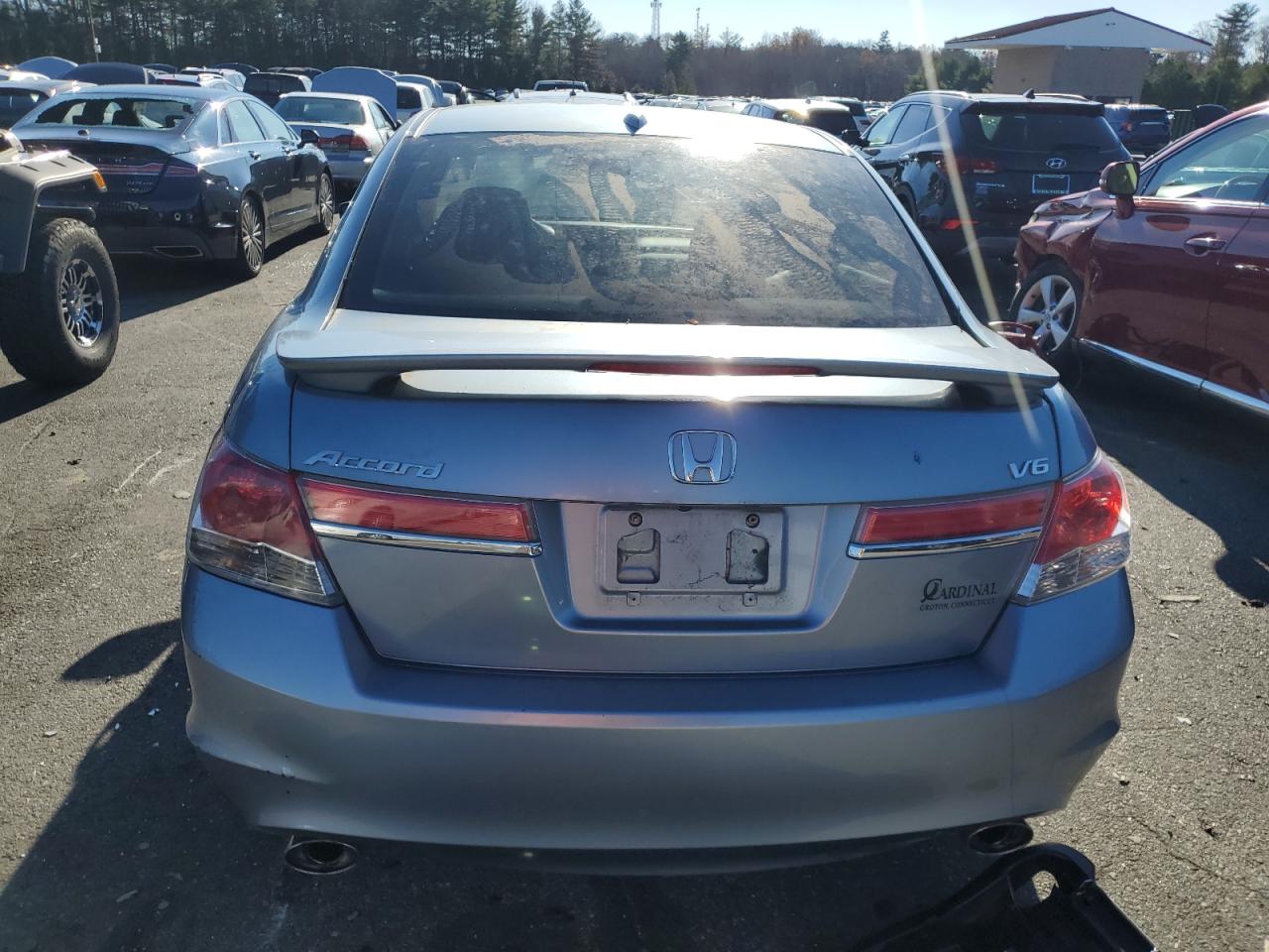 2011 Honda Accord Exl VIN: 1HGCP3F88BA014637 Lot: 80781064