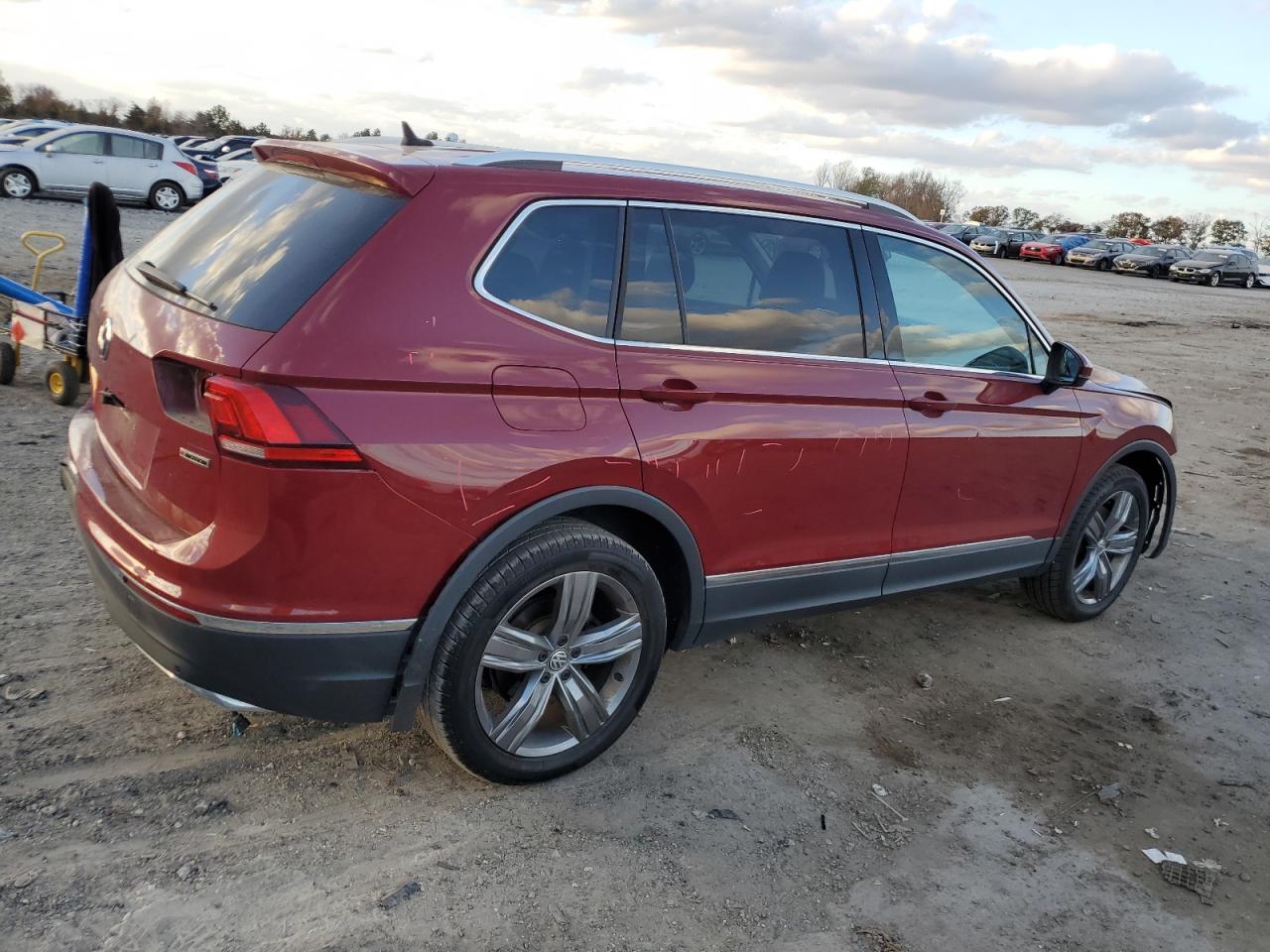 2020 Volkswagen Tiguan - Image 3