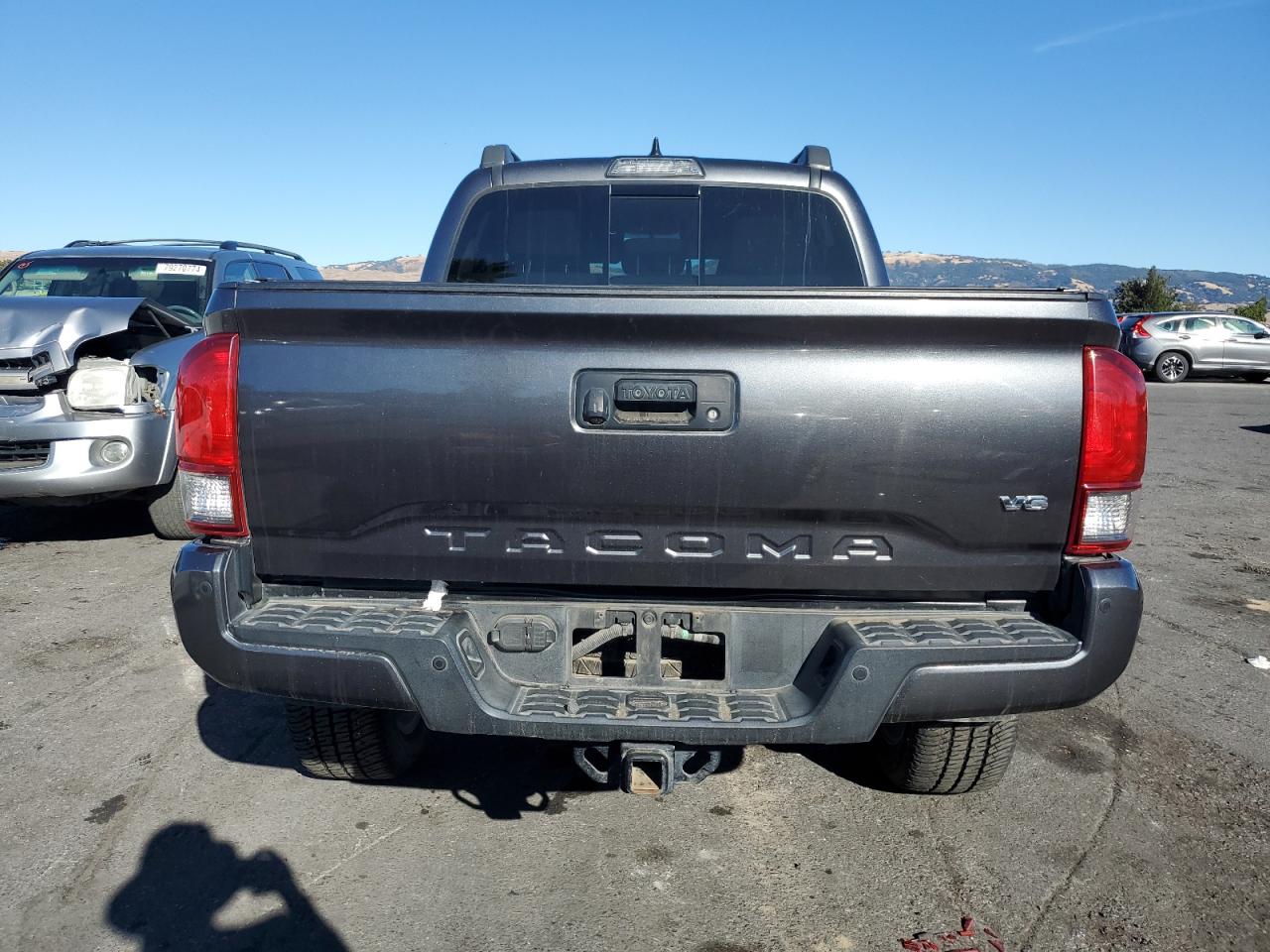 3TMCZ5AN6HM112496 2017 Toyota Tacoma Double Cab