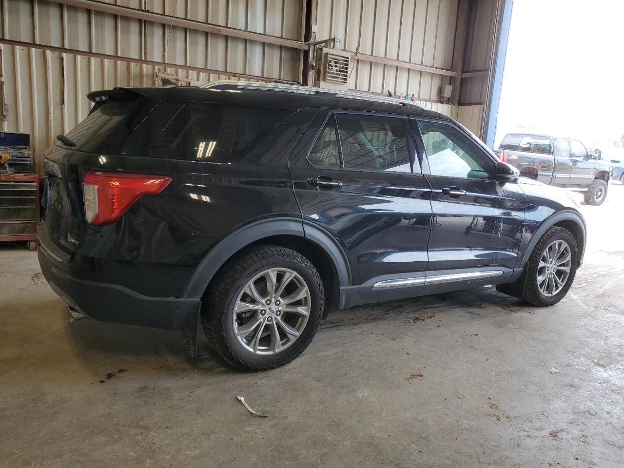 2021 Ford Explorer - Image 3