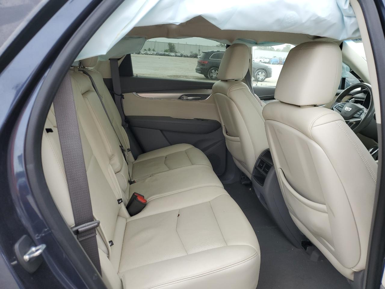 2019 Cadillac XT5 - Image 12