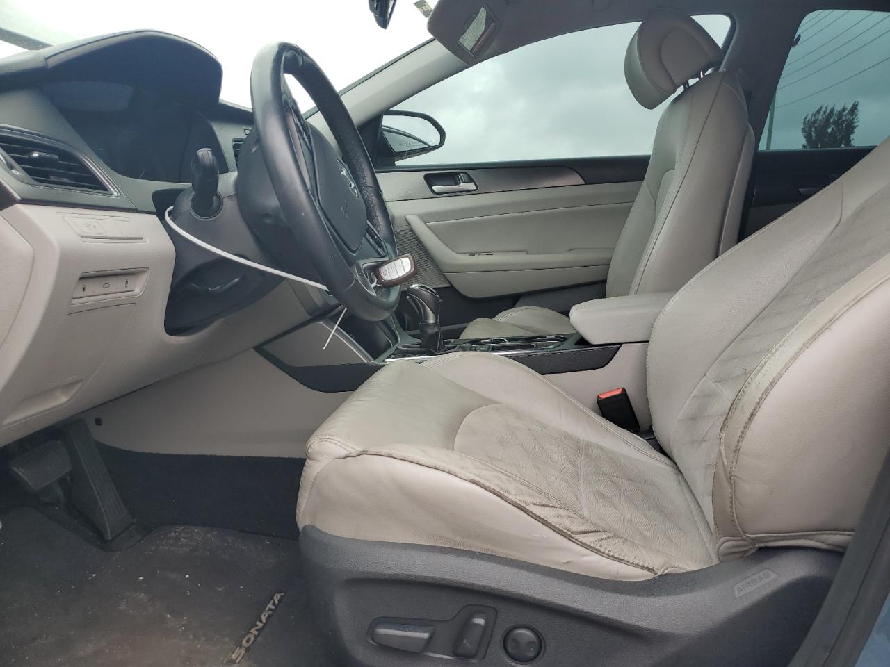 2017 Hyundai Sonata - Image 7