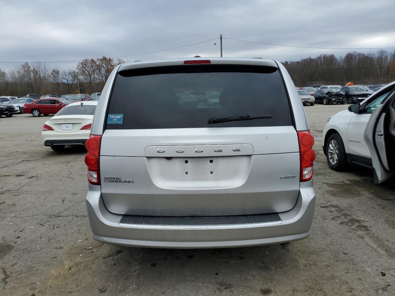 2012 Dodge Caravan - Image 6