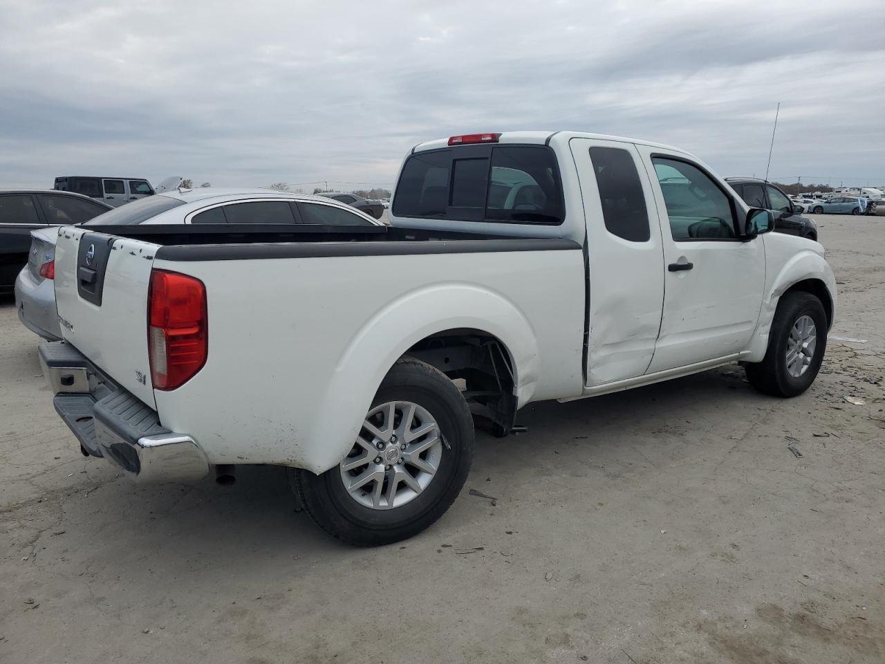 VIN 1N6AD0CUXJN717448 2018 NISSAN FRONTIER no.3