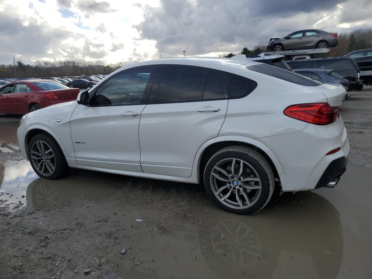 VIN 5UXXW5C55G0N92747 2016 BMW X4 no.2