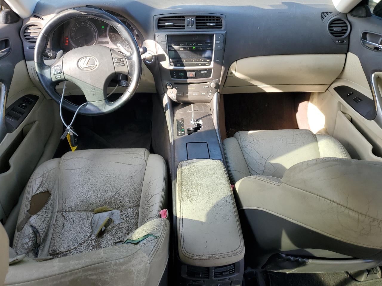 2010 Lexus IS - Image 8
