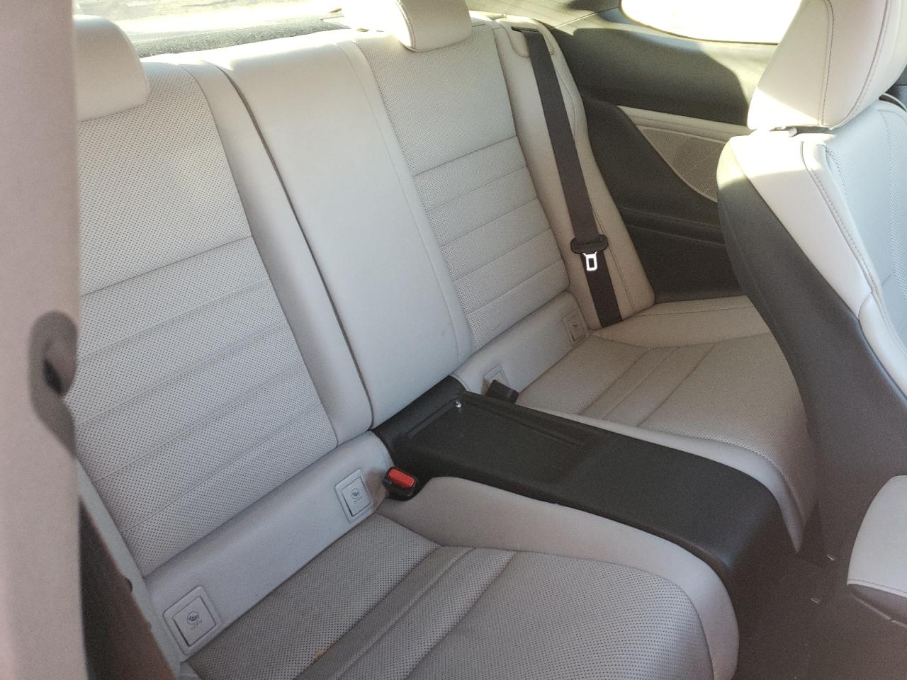 2015 Lexus RX - Image 10