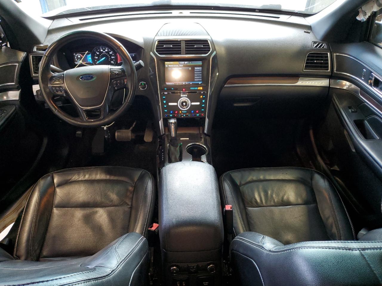 2016 Ford Explorer - Image 8