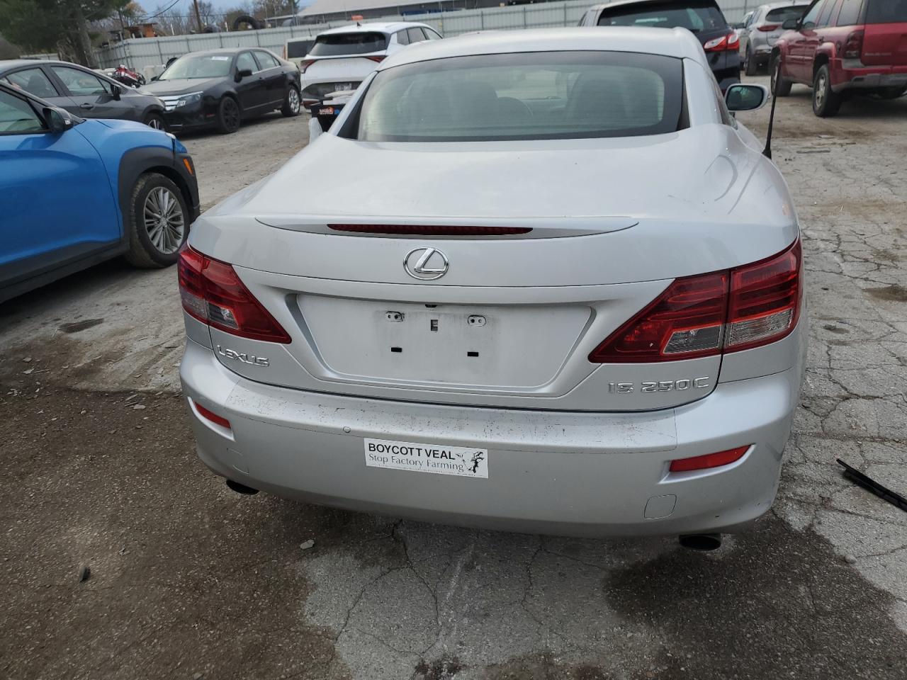 2010 Lexus IS - Image 6