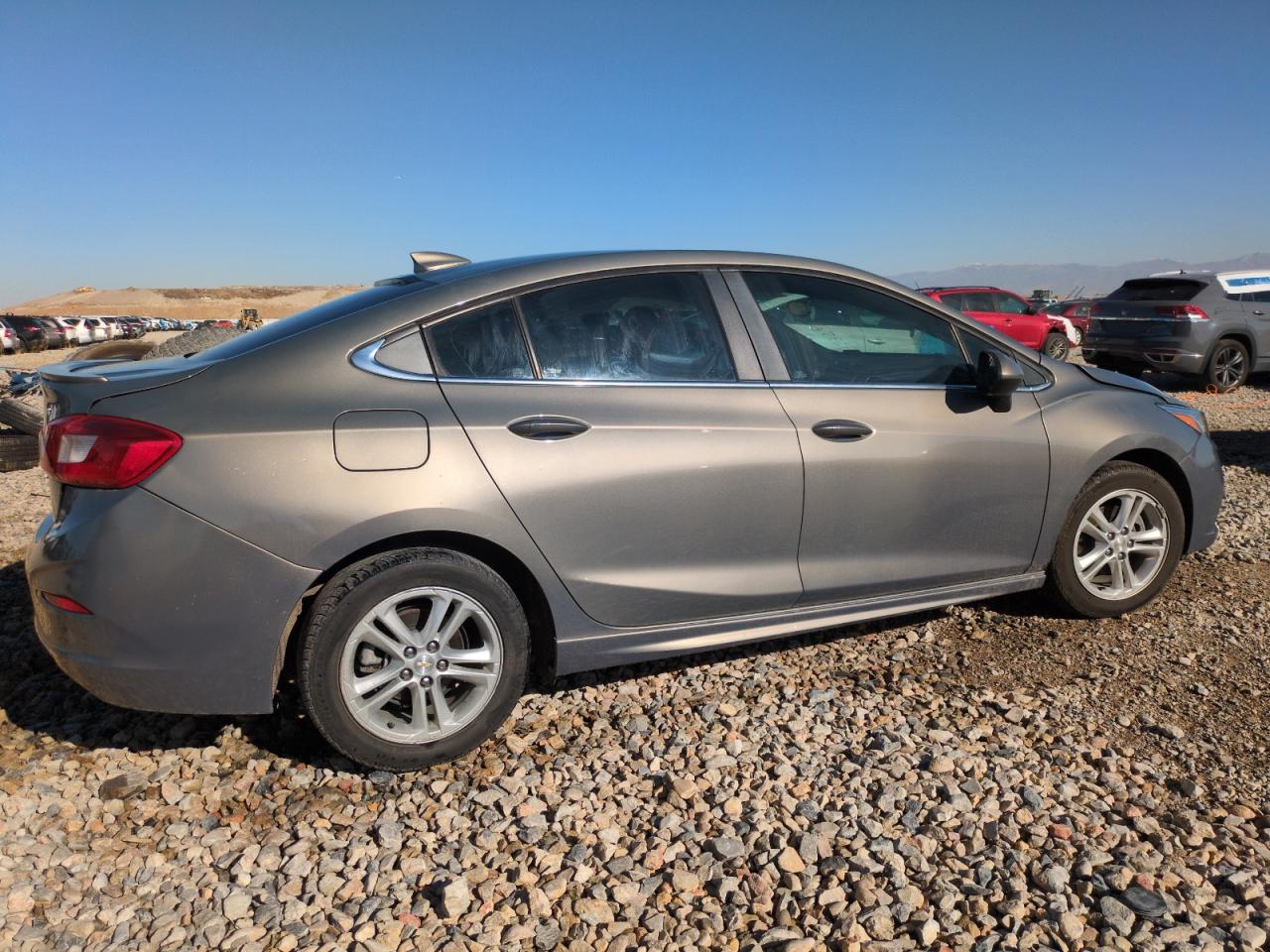 2017 Chevrolet Cruze - Image 3