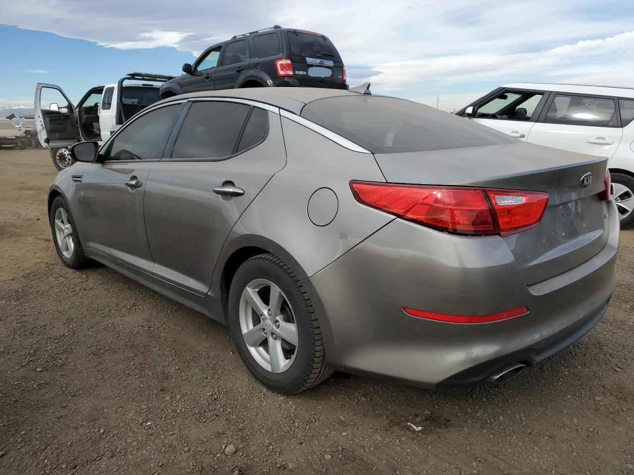 VIN 5XXGM4A7XFG418773 2015 KIA OPTIMA no.2