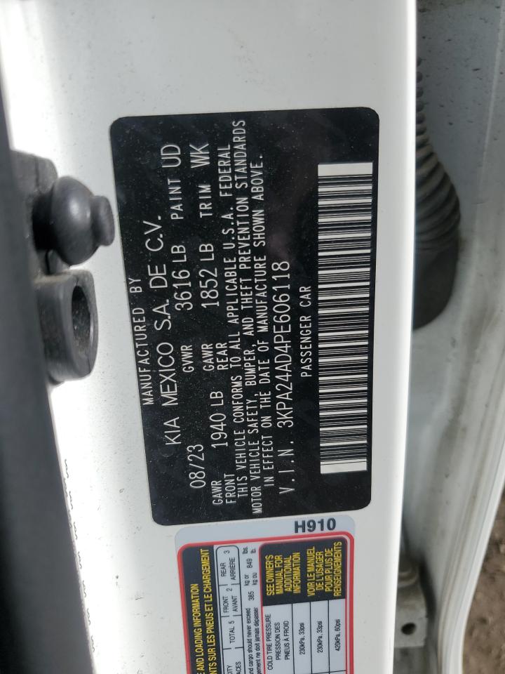 2023 Kia Rio - Image 12