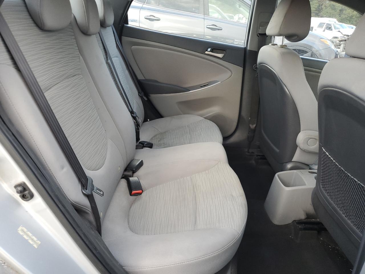 2015 Hyundai Accent - Image 10