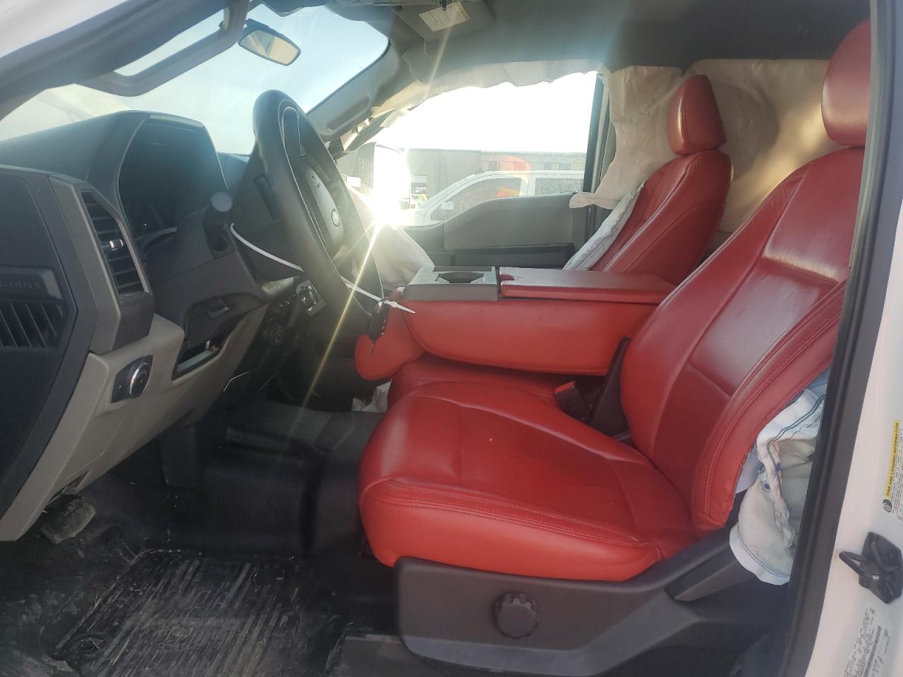 2022 Ford F350 - Image 7