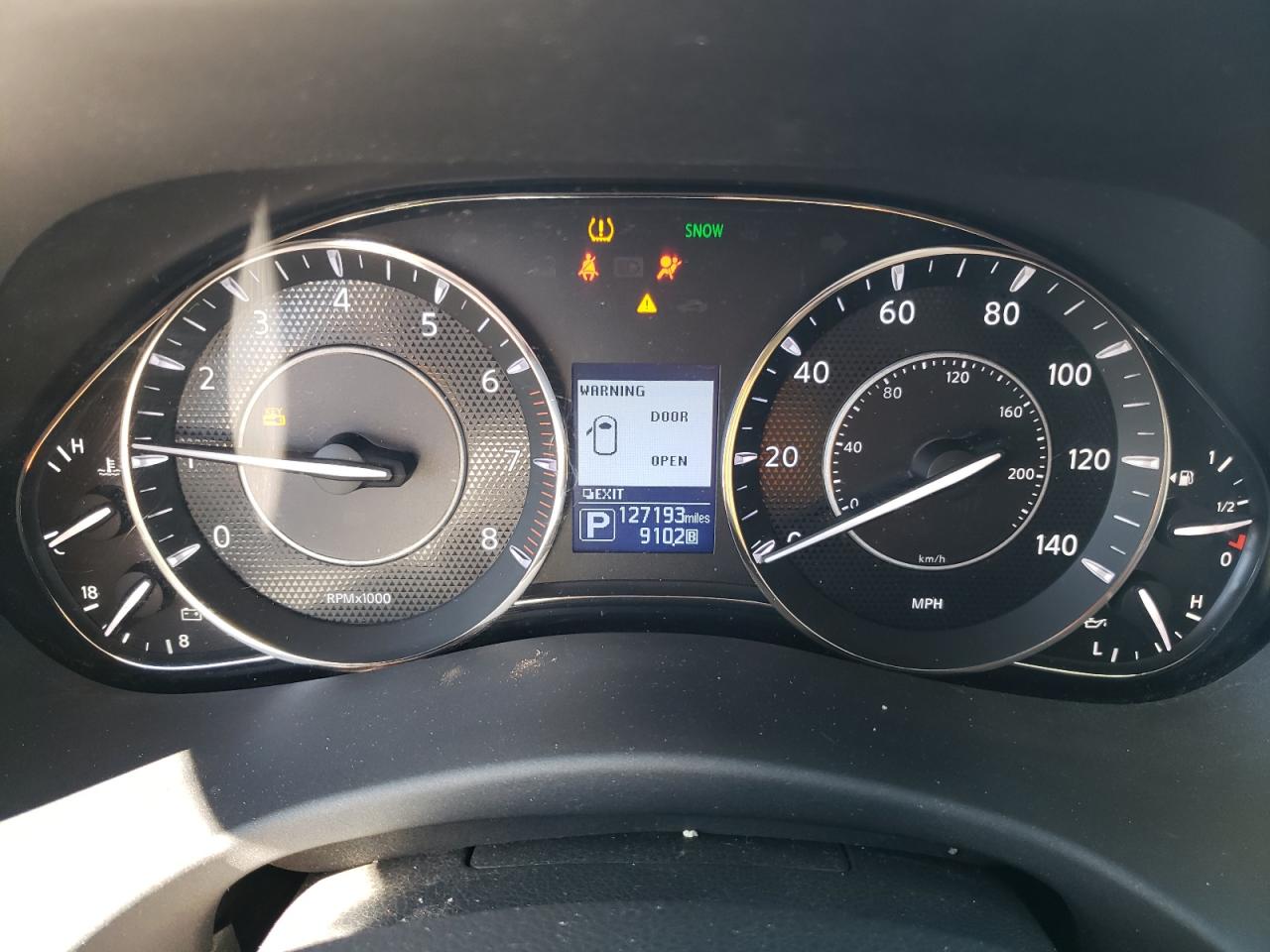 2019 Nissan Armada - Image 9