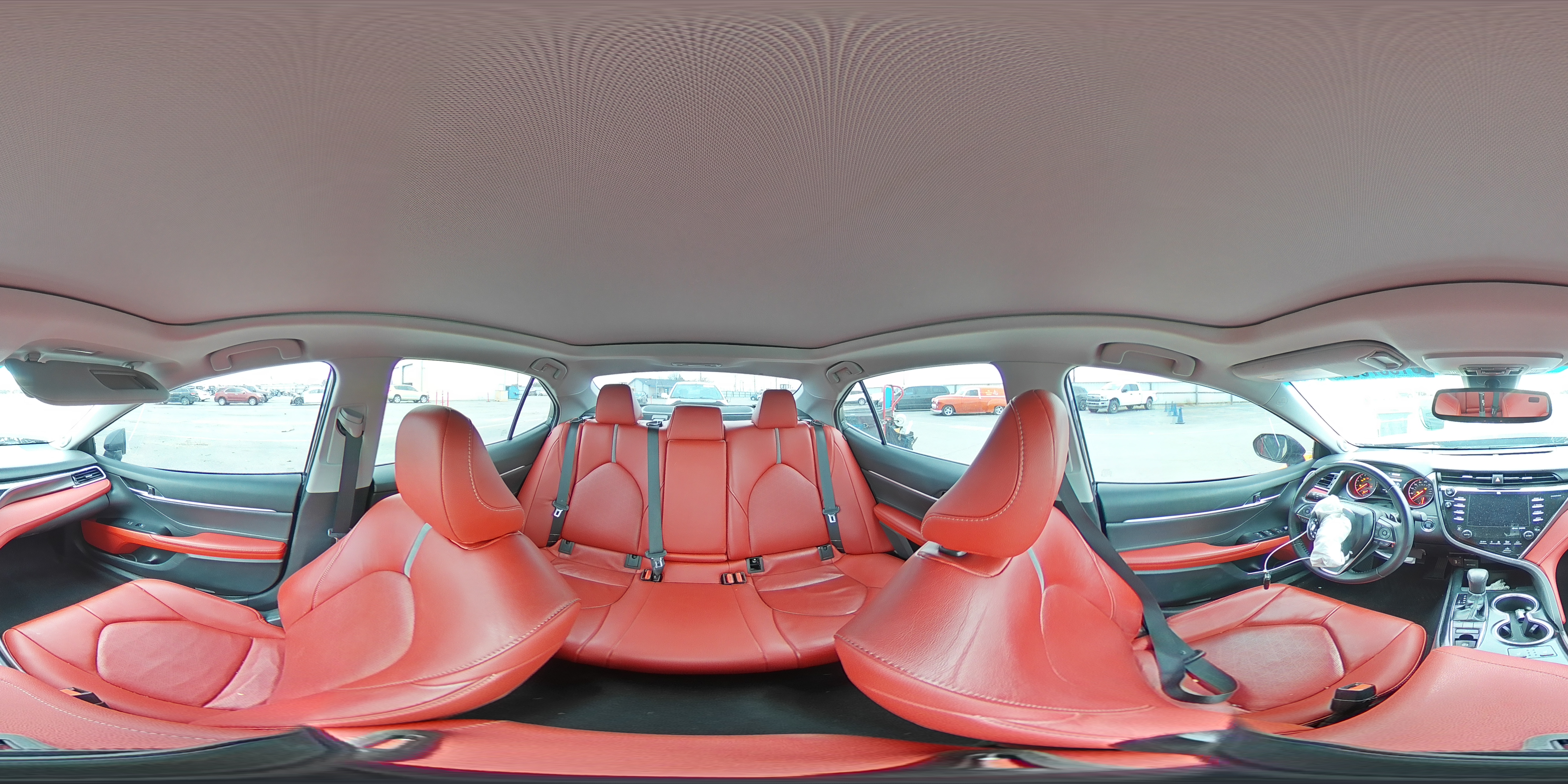 2018 Toyota Camry - Image 12