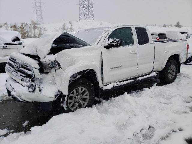  TOYOTA TACOMA 2017 White