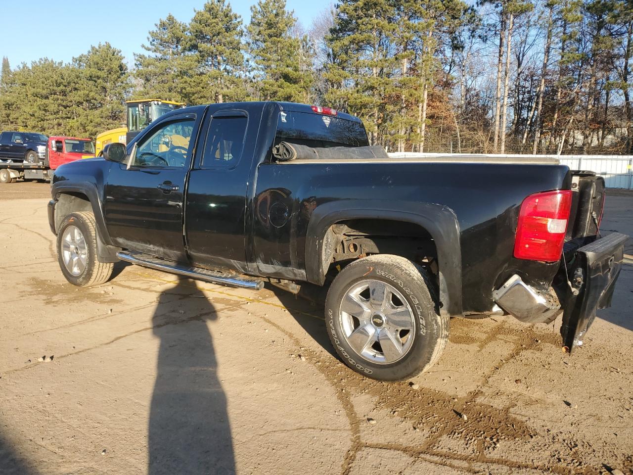 2010 Chevrolet Silverado - Image 2