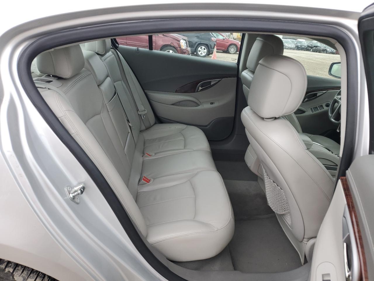 2011 Buick LaCrosse - Image 10