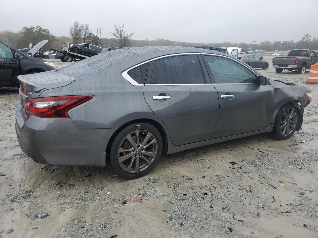 2018 Nissan Altima - Image 3