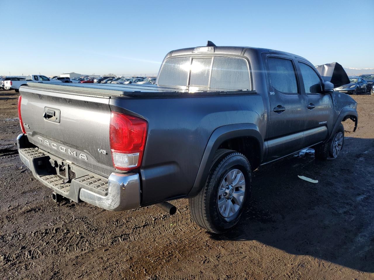 VIN 5TFCZ5ANXHX076922 2017 TOYOTA TACOMA no.3