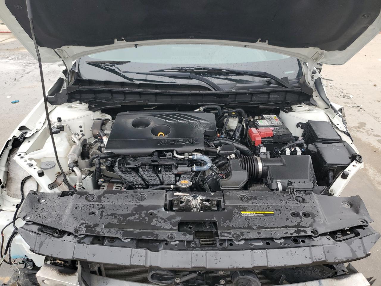 2020 Nissan Altima - Image 11