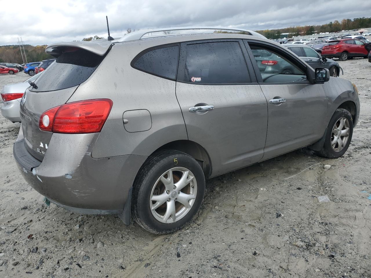 2010 Nissan Rogue - Image 3