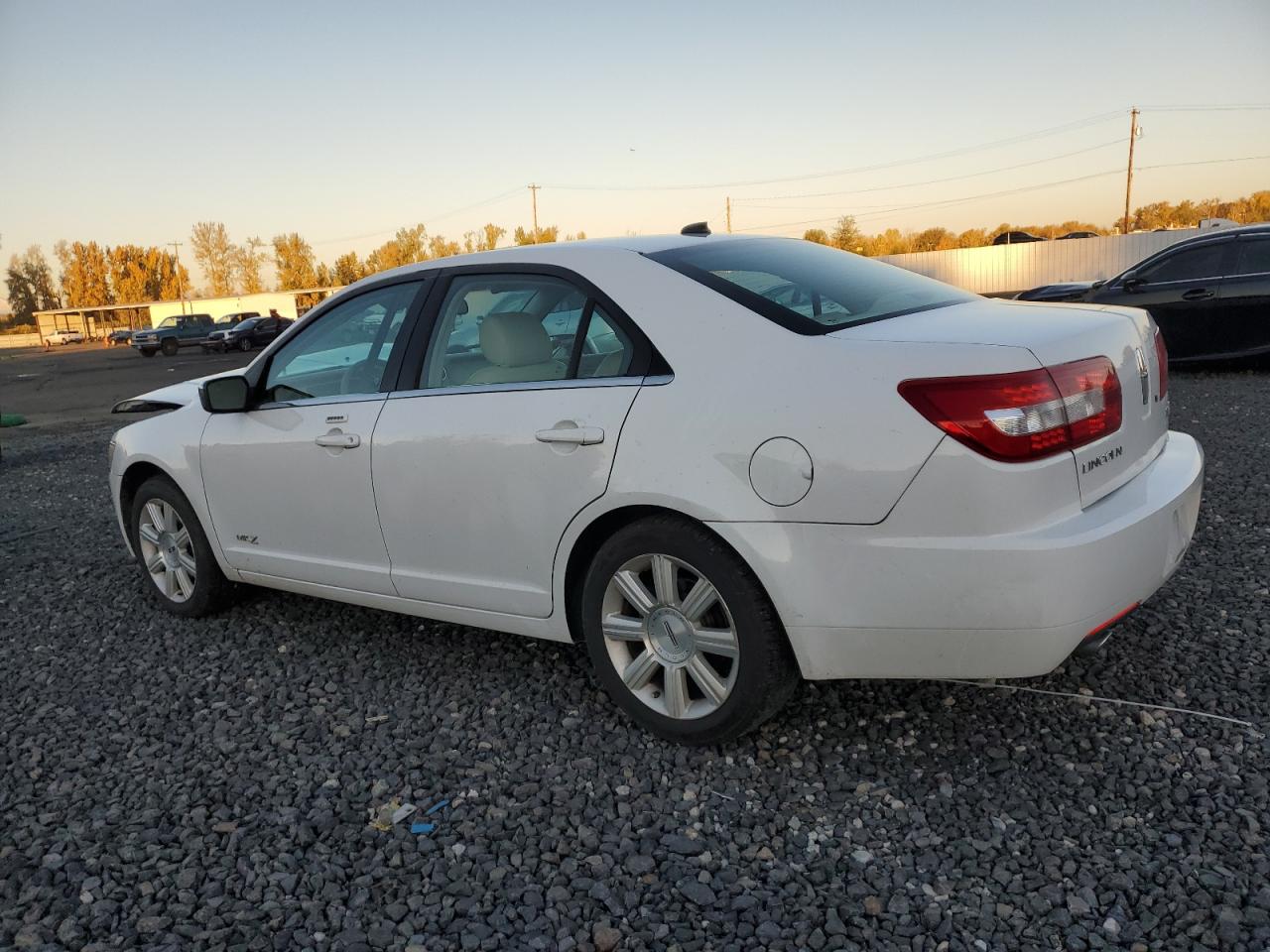 2007 Lincoln MKZ - Image 2