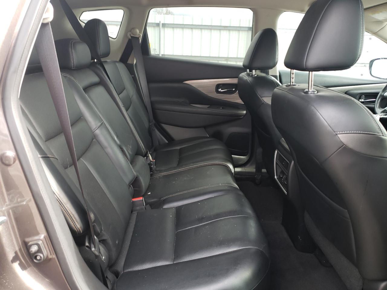 2016 Nissan Murano - Image 11