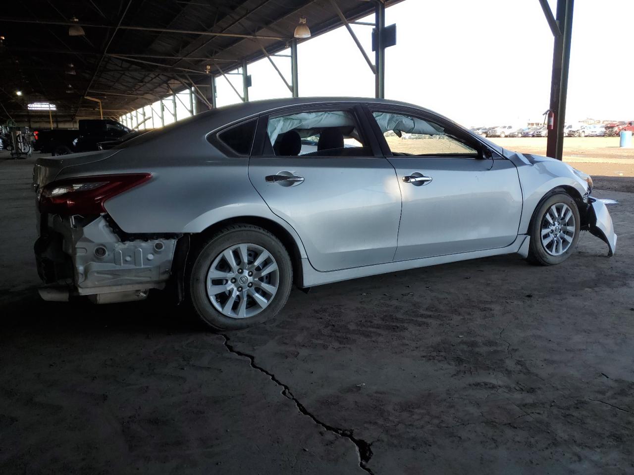 2018 Nissan Altima - Image 3