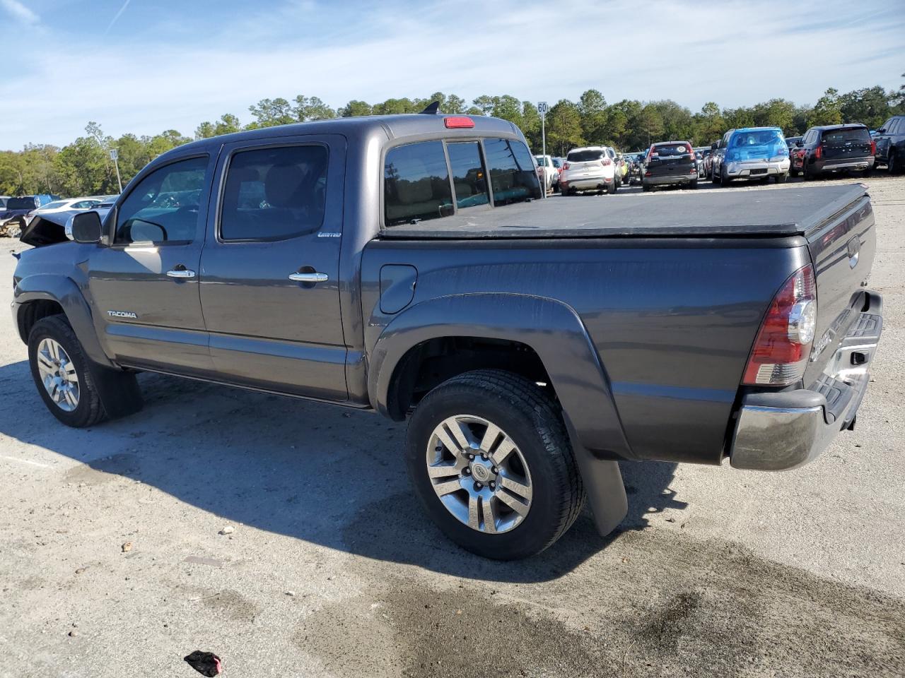 2013 Toyota Tacoma - Image 2