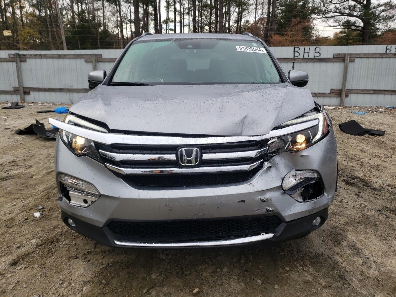 2017 Honda Pilot - Image 5