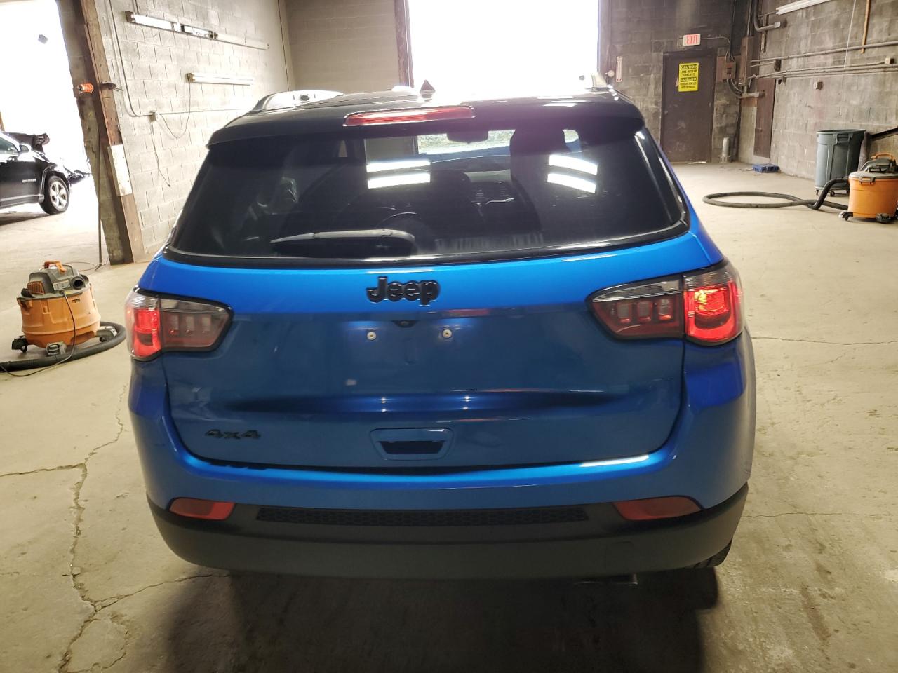 2018 Jeep Compass - Image 6